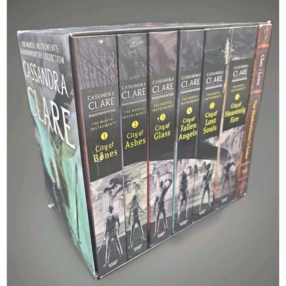 Cassandra Clare The Mortal Instruments: Shadowhunters 7 Books Box Set - Picture 2 of 6